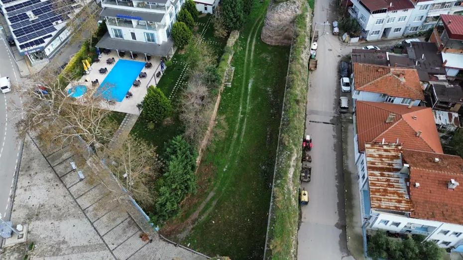 Papa ziyaret etti, arsalar değerlendi. Yapılaşmaya kapalı ama 5.5 milyon lira