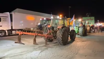 Yunanistan'daki çiftçiler Türkiye sınırında eylem yaptı 