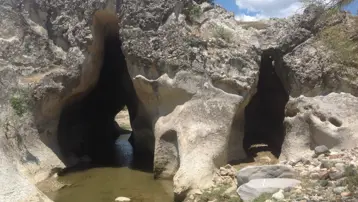 Teknoloji gelişince kaderine terk edildi. 'Delikli Bent' 2 bin yıllık tarihe sahip