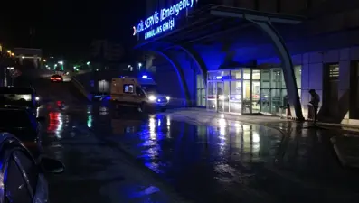 Silahla vurup aracına aldı, yol kenarına attı