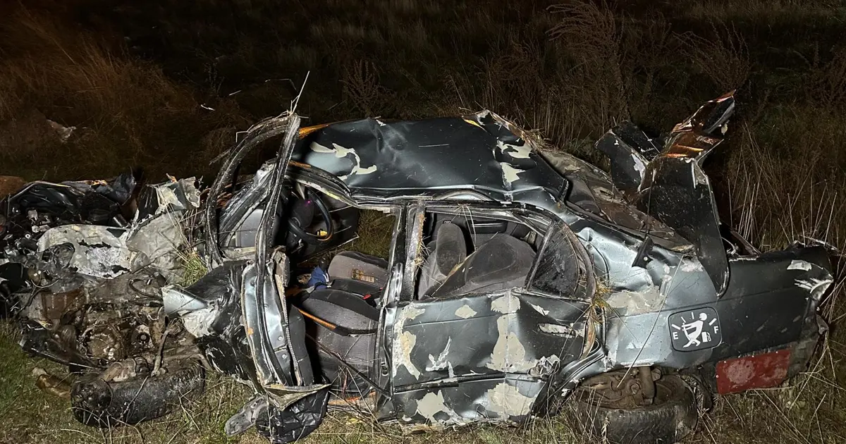 Şarampole devrilen araçta 2 kişi öldü