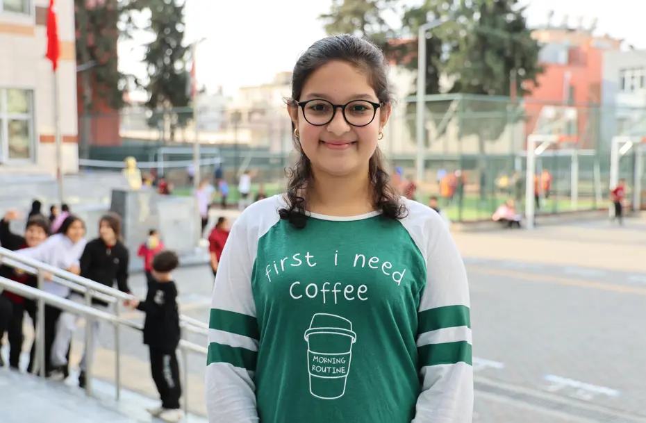 Lösemiyi yenen İkranur Damla, arkadaşlarıyla tekrar okul sıralarında buluştu