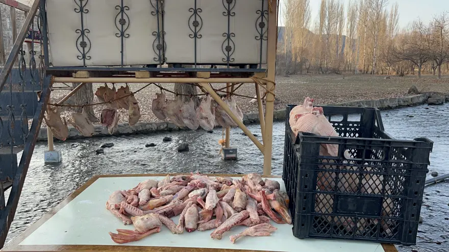 Kilosu 2 bin liradan satılıyor, kış sofralarının vazgeçilmezi. En az 15 gün kurutuluyor 3