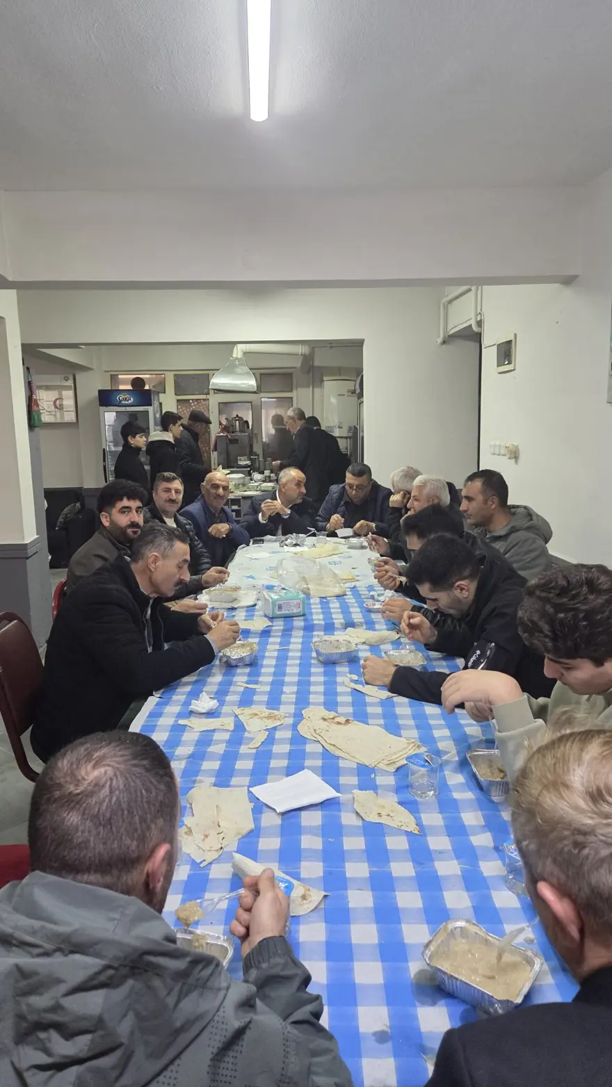 Tandırda saatlerce pişiyor, Ağrı'nın geleneksel lezzeti. Edirne'de yoğun ilgi gördü 2 Tandırda saatlerce pişiyor, Ağrı'nın geleneksel lezzeti. Edirne'de yoğun ilgi gördü 2