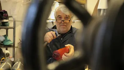 Binbir emekle yapılıyor ama bu meslek kaybolmaya yüz tutmuş. Yıllardır ayakta tutmaya çalışıyor