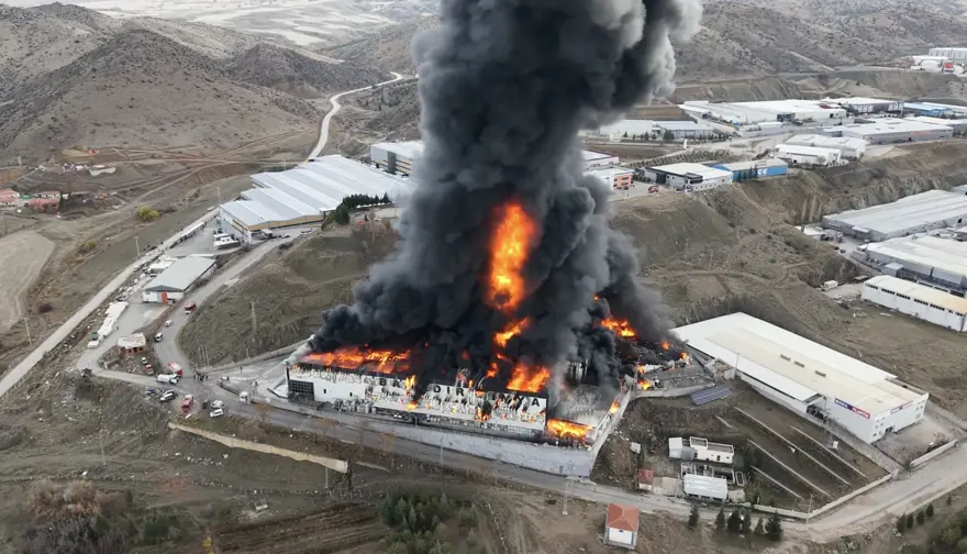 Kırıkkale'de kimya fabrikasında yangın 