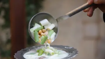 Yoğurt, et, nohut, taze soğan ve sarımsakla hazırlanıyor. Tescilli lezzet meğer doğal antibiyotikmiş