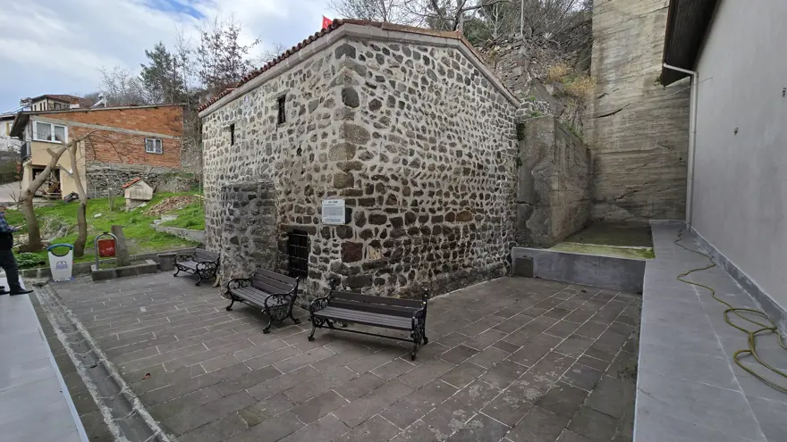 "ESER ÇOK ÖNEMLİ BİR YERE KONUMLANMAKTADIR" 2