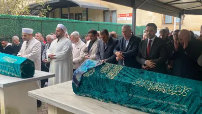 Pendik'teki yangında ölen 3 çocuğun cenazesi toprağa verildi