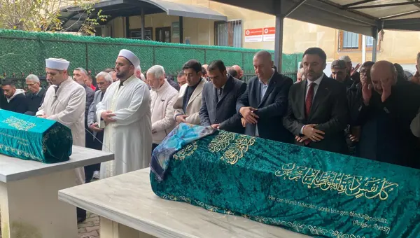 Pendik&#x27;teki yangında ölen 3 çocuğun cenazesi toprağa verildi