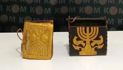 Kahramanmaraş'ta kaçakçılık operasyonunda Tevrat ele geçirildi