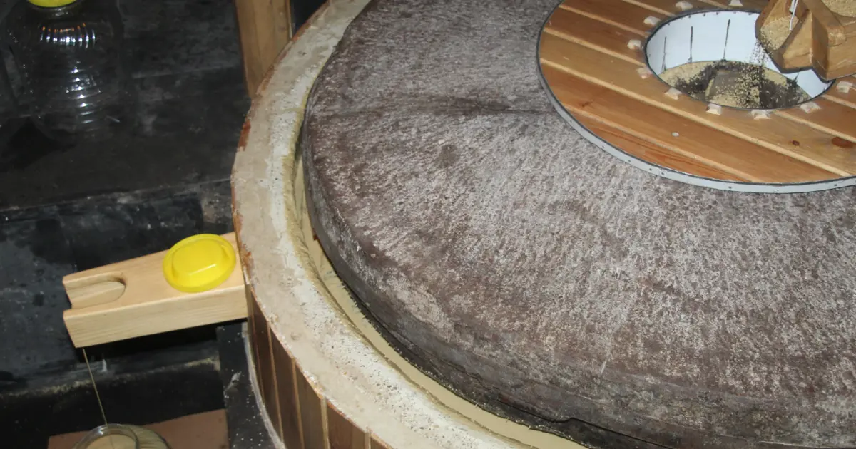 Elektrik yok, makine yok! Tarihi değirmenin küllerinden doğdu