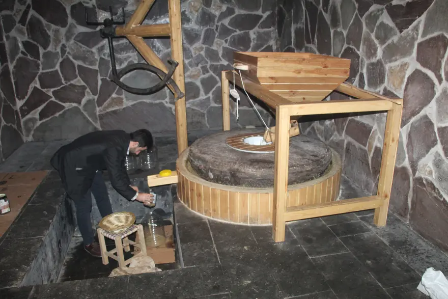 Elektrik yok, makine yok! Tarihi değirmenin küllerinden doğdu  4