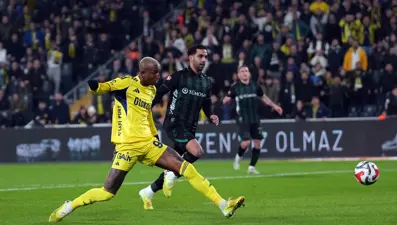 Fenerbahçe 3 puanı 4 golle aldı. Talisca duble yaptı, sakatlıklar yaşandı