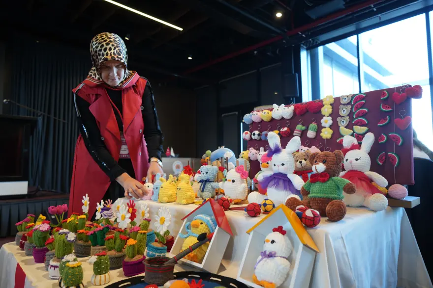 "İSTEĞE GÖRE ŞEKİLLENDİRİYORUM" 1