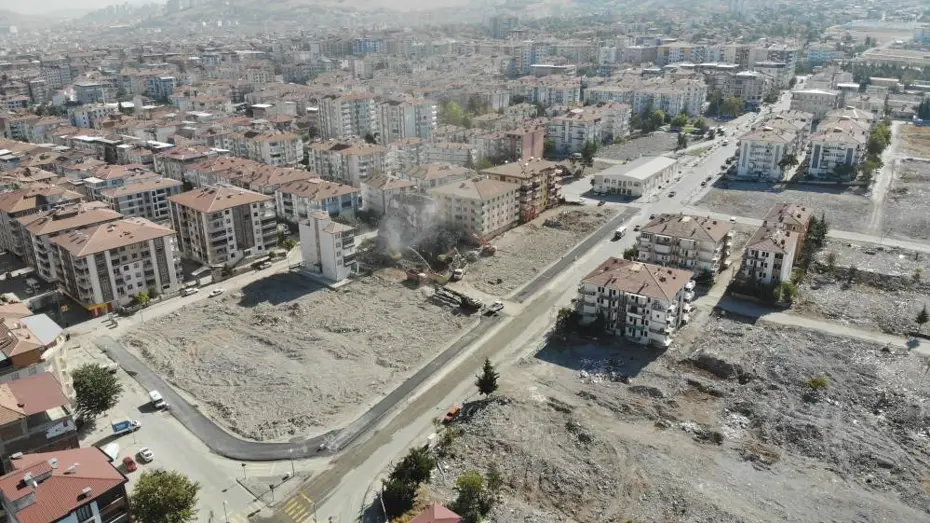 Palmiye Sitesi davasında 10 sanığa hapis, 4 sanığa beraat kararı