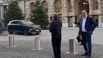 Hamburg Başkonsolosu Alver'e Togg eşlik etti