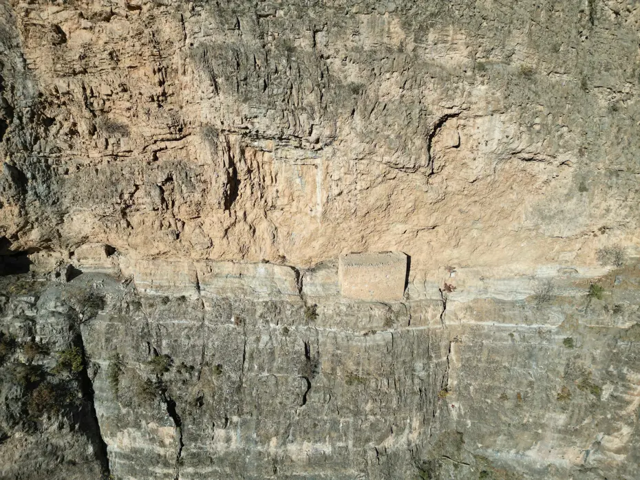 Şırnak'ta 2 bin yıllık manastır. Kayaların arasında yer alıyor, neredeyse kimse ulaşamıyor