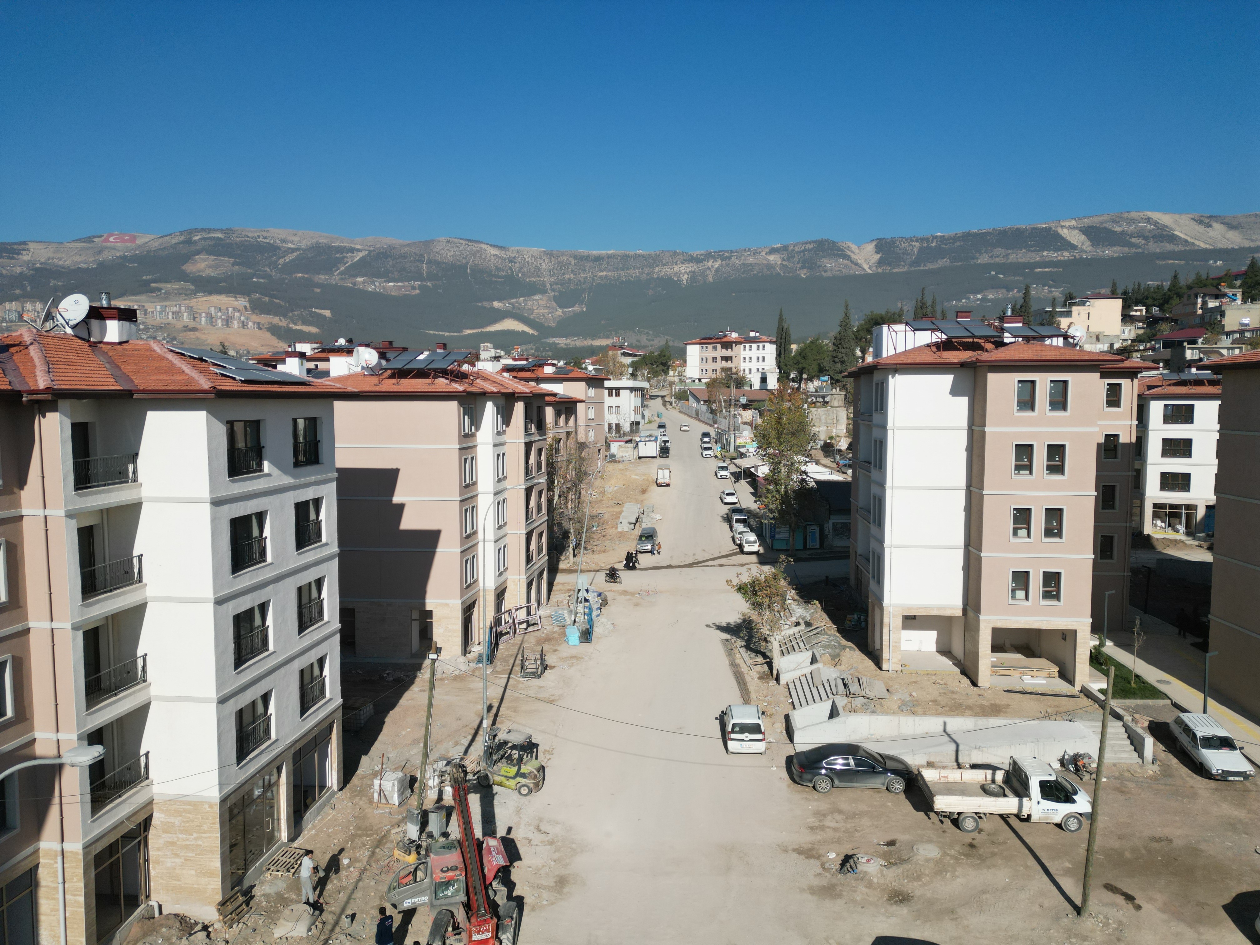 Kentsel dönüşümde yeni dönem ne getiriyor? Riskli evler için yık ya da sat düzenlemesi yaşama geçti. 5 soruda kentsel dönüşümde yeni dönem