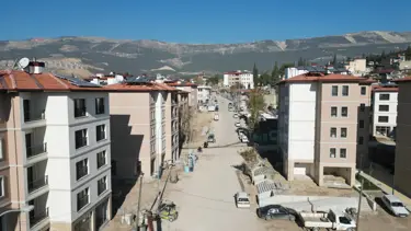 Kentsel dönüşümde yeni dönem ne getiriyor? Riskli evler için yık yada sat düzenlemesi yaşama geçti