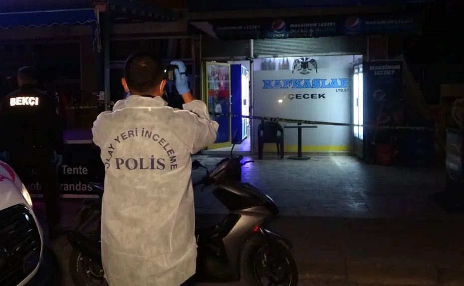 Tekel bayisinde kanlı gece. 2 kişi öldü