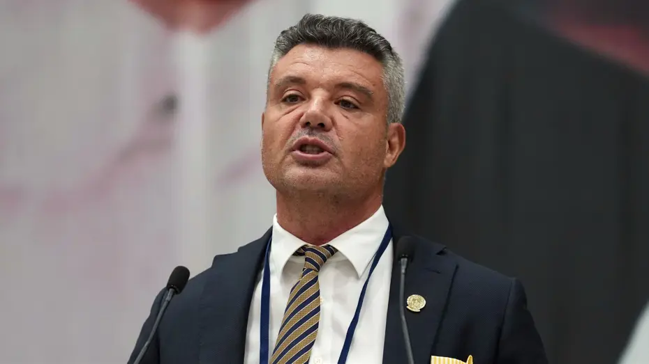 Sadettin Saran'dan dolandırıcılık uyarısı