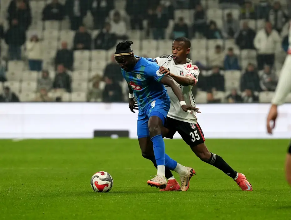 Beşiktaş'ta Tiago Djalo, cezalı duruma düştü