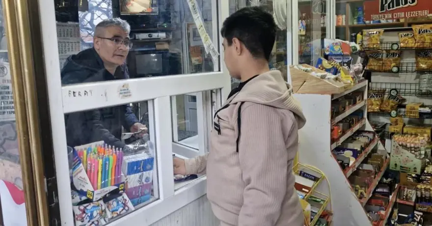 "50 KİŞİNİN BORCU SİLİNDİ"
 3