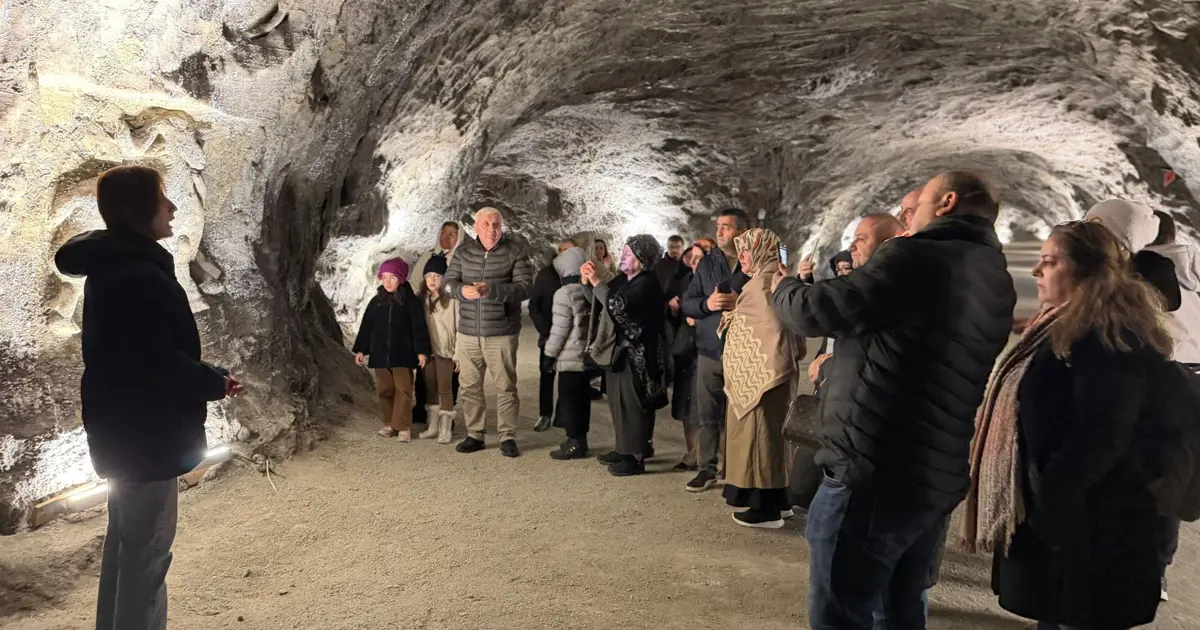 Tuz mağaralarıyla, termalleriyle turistlerin uğrak noktası oldu.