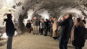 Tuz mağaralarıyla, termalleriyle turistlerin uğrak noktası oldu.
