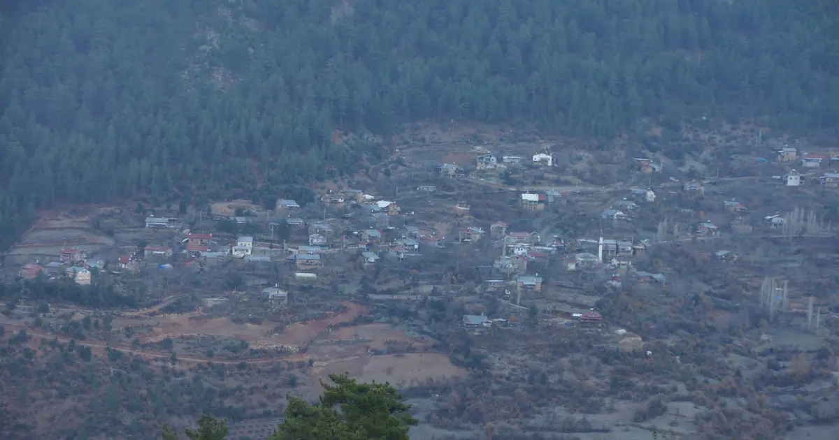 Bu köy iki ay güneş görmüyor. Saat 12.30'da doğan güneş 15.30'da batıyor