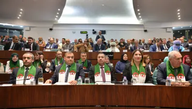 Cezayir’de Fransız sömürgeciliği suç ilan edildi. Yasa oybirliği ile kabul edildi