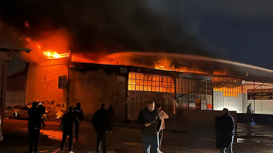 Hatay'da sanayi sitesinde yangın