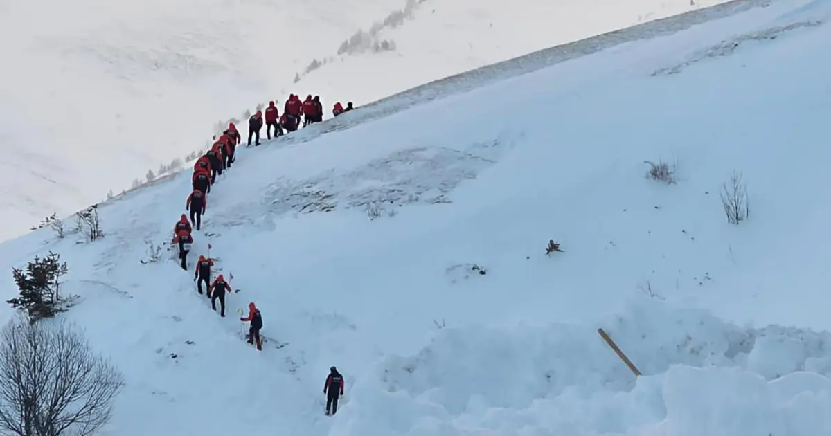 Çığ felaketinde üçüncü gün. Kayıp çoban aranıyor