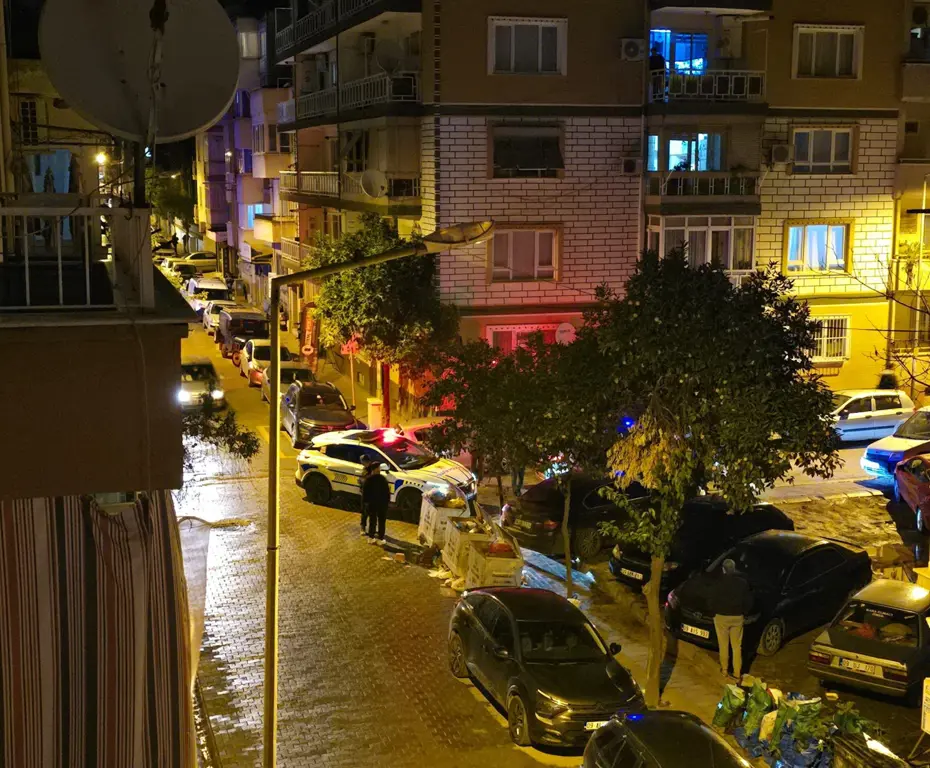 Çocuklara çarptı, çöp poşeti ile plakasını gizledi