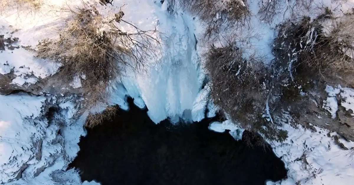 Bayburt'ta buzdan "görsel şölen" oluştu