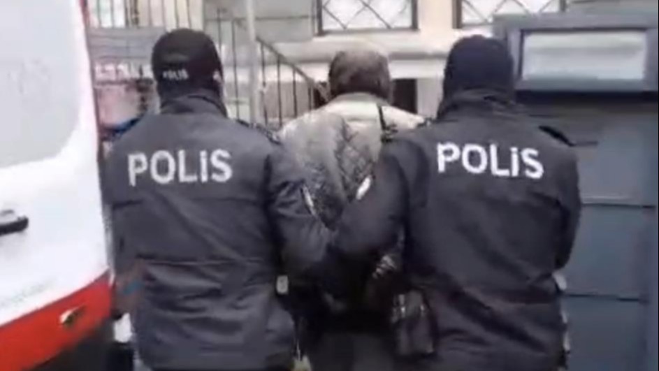 Yasa dışı kürtaj yapılan muaynehanede 3 kişi yakalandı
