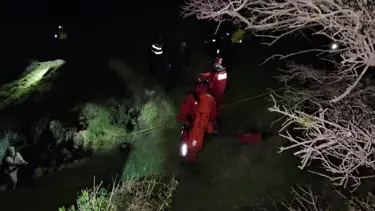Mantar toplamaya giden kadın kayboldu. Saatler sonra düştüğü uçurumda bulundu