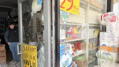 Adana'da markete haraç kurşunu