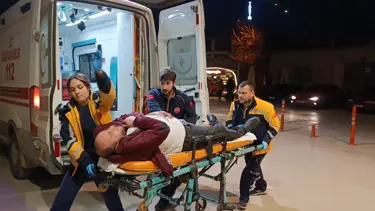 Ablasının eşyalarını almaya geldi, bacağından vuruldu