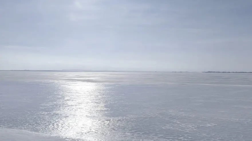 Her yıl yüzlerce kuş türünü ağırlıyor. Bitlis'teki doğa harikası buz tuttu, uzmanlar uyardı 
