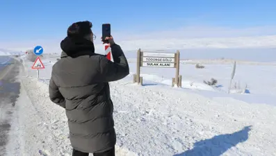 Efsanesi dilden dile dolaşıyor. Tödürge Gölü tamamen dondu