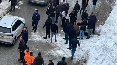 Çatıdan düşen kar kütlesi altında kalan genç kadın öldü