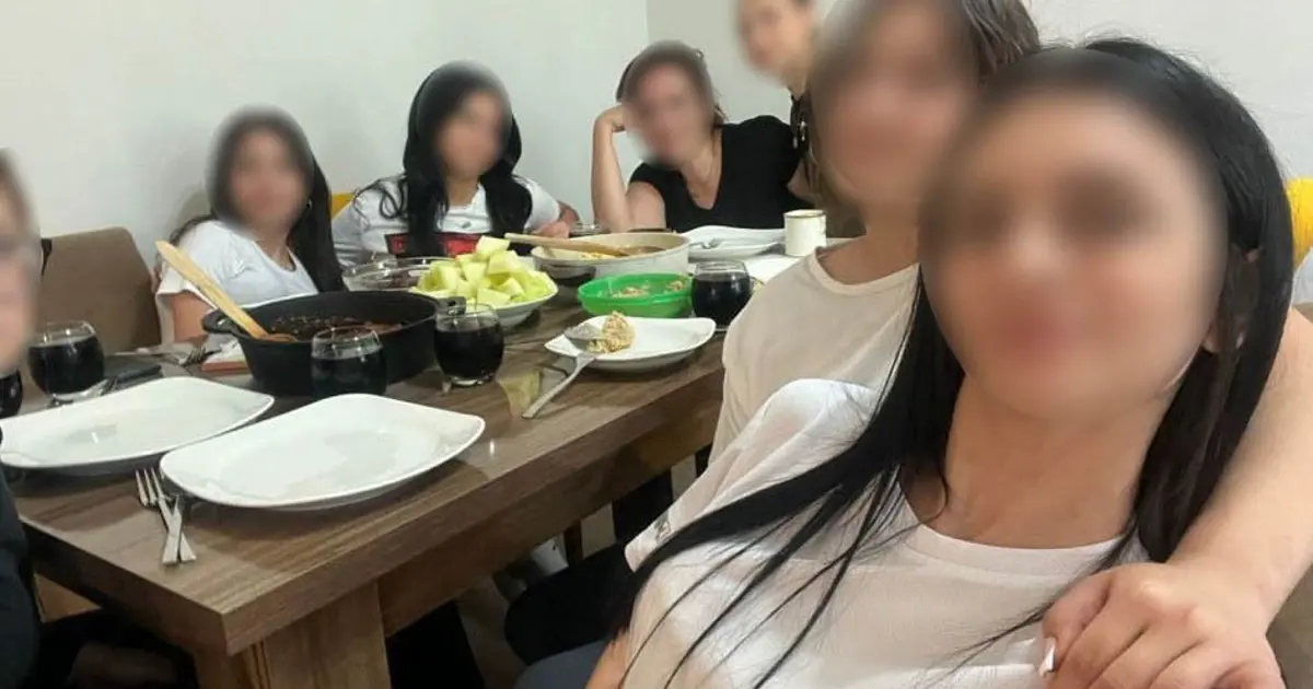 Öğrencilerine ders saatinde evini temizleten öğretmene soruşturma