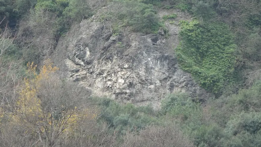Trabzon'da 17 yıldır ölümün kıyısında yaşıyorlar. Mahalleye "3 boyutlu" müdahale edilecek 