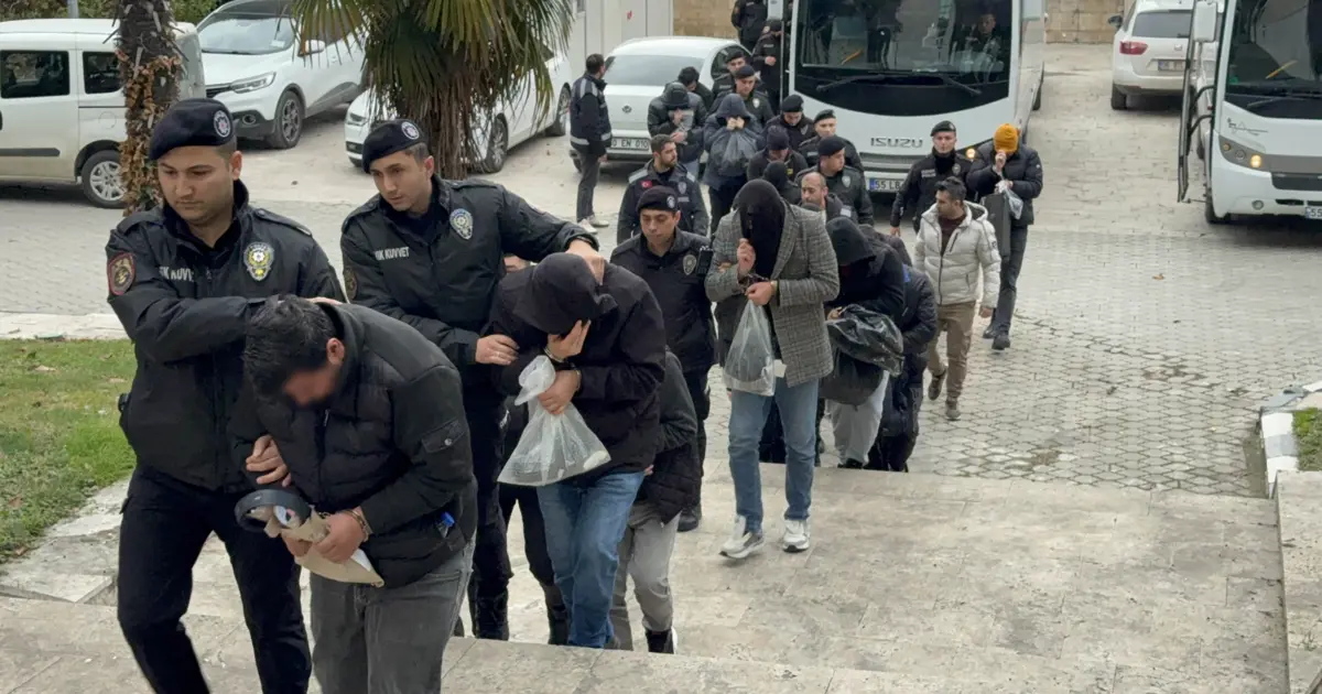Samsun'da çocuk müstehcenliğine yönelik eş zamanlı operasyon: 40 gözaltı