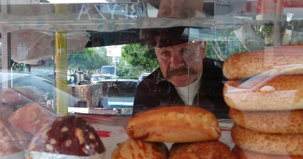 Yeşilçam oyuncusuydu, şimdi simit satarak geçiniyor