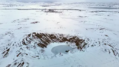Güneşe göre renk değiştiriyordu. Dondurucu soğuklara dayanamadı