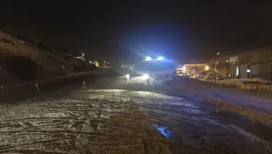 Sivas’ta yoğun kar ve tipi. Kayseri-Malatya kara yolu trafiğe kapatıldı