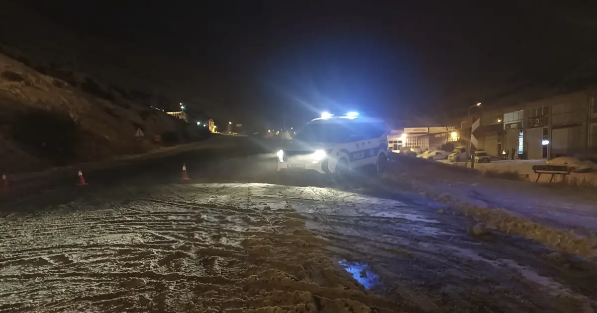 Sivas’ta yoğun kar ve tipi. Kayseri-Malatya kara yolu trafiğe kapatıldı